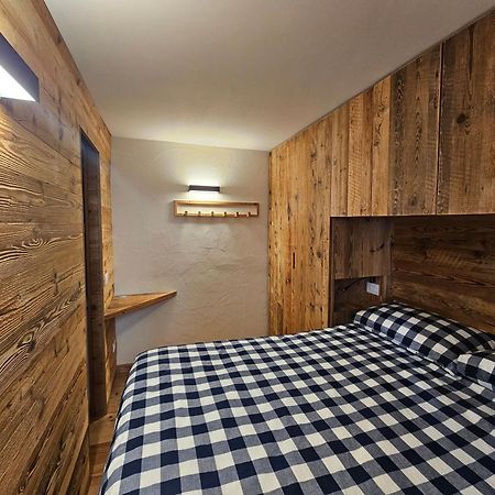 Maison Les Amis Du Bois Courmayeur Bagian luar foto