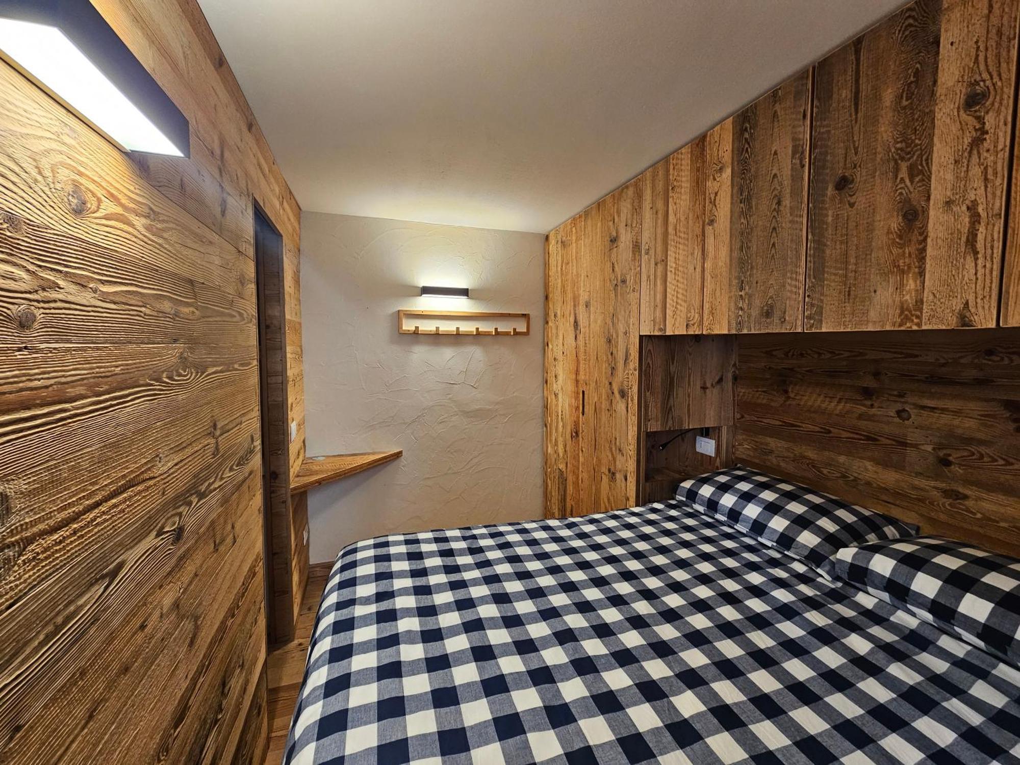 Maison Les Amis Du Bois Courmayeur Bagian luar foto