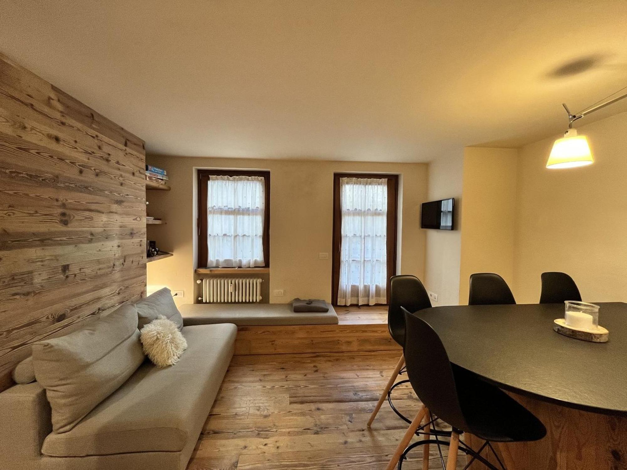 Maison Les Amis Du Bois Courmayeur Bagian luar foto